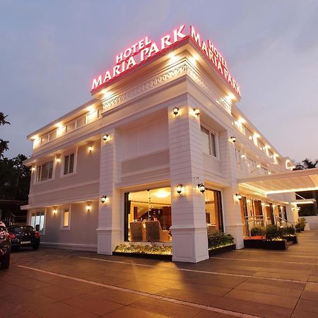 Hotel Maria Park Muvattupuzha Exterior photo