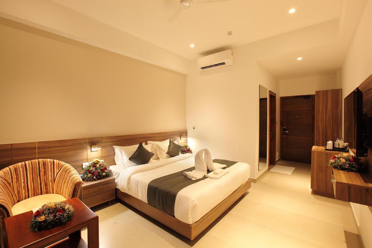 Hotel Maria Park Muvattupuzha Exterior photo
