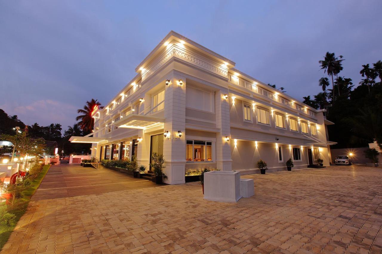 Hotel Maria Park Muvattupuzha Exterior photo