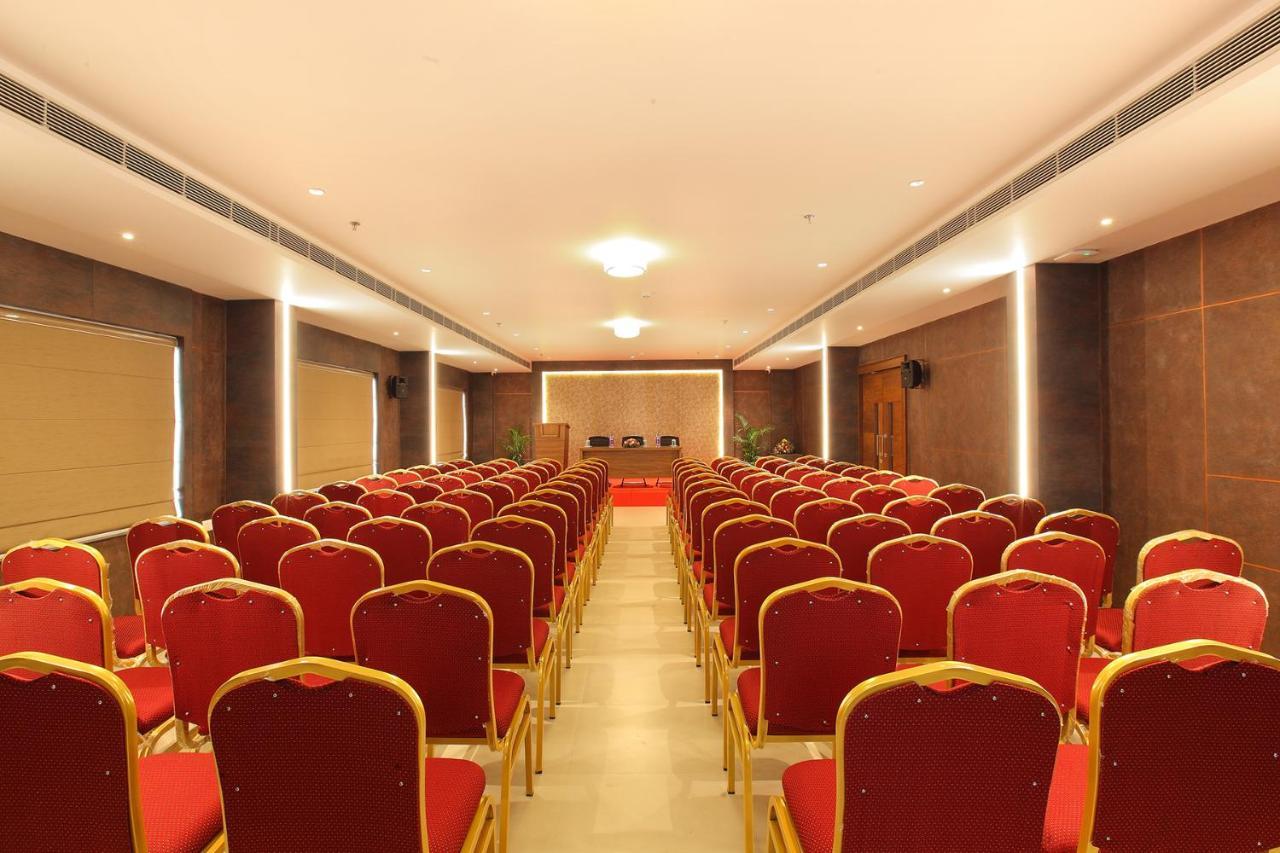 Hotel Maria Park Muvattupuzha Exterior photo